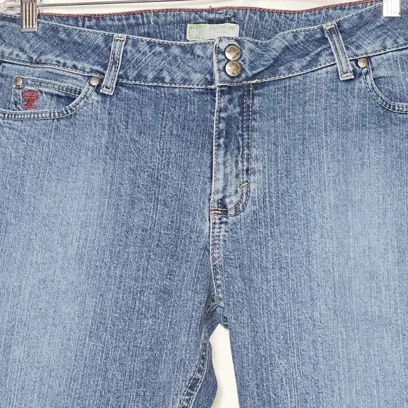 Authentic Brand Twenty X Wrangler Jeans - Picture 3 of 10